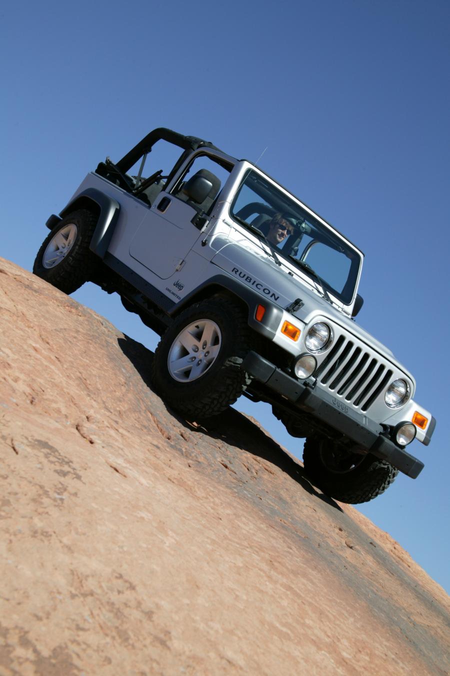  Jeep Wrangler Rubicon Unlimited 2005 года  (фото 9 из 32)